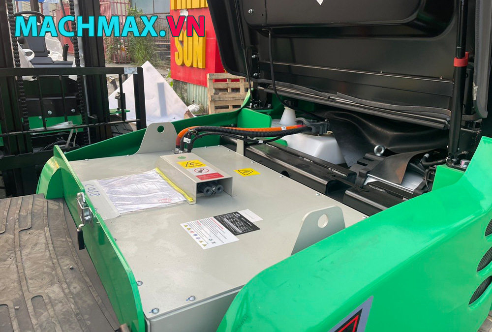 Pin lithium xe nâng điện 5 tấn