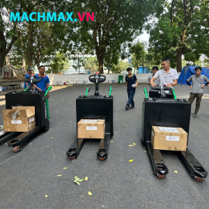 Xe nâng tay điện thấp 4 tấn chính hãng giá tốt