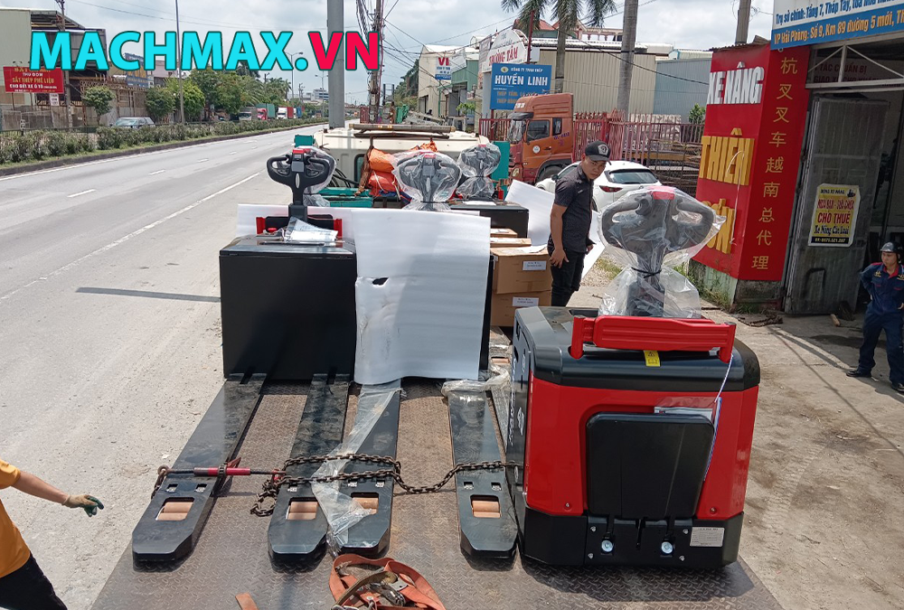 Xe nâng tay điện thấp 4 tấn giá tốt