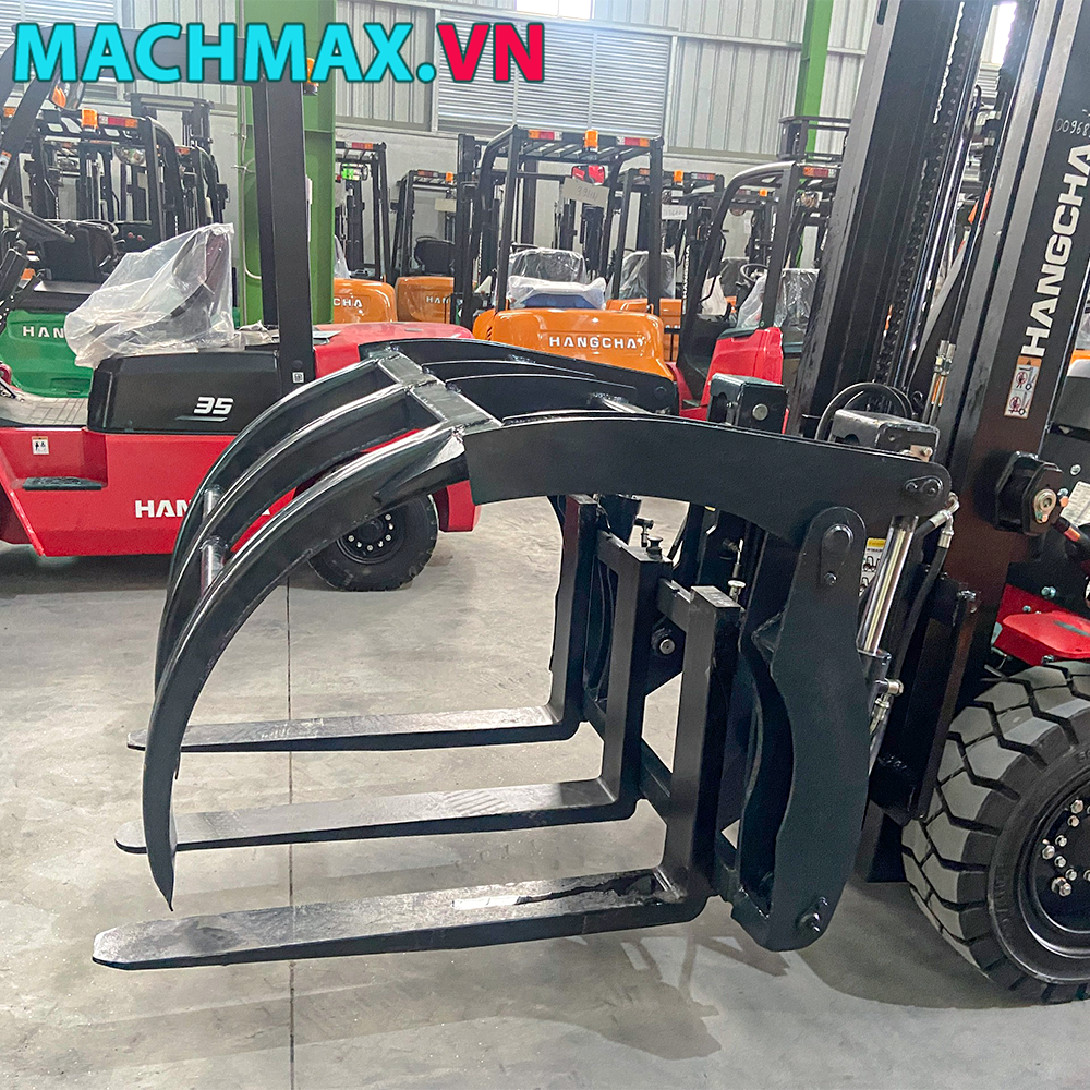 Xe nâng kẹp gỗ mới giá ưu đãi
