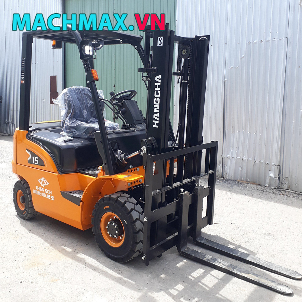 Xe nâng dầu 1.5 tấn chính hãng giá ưu đãi