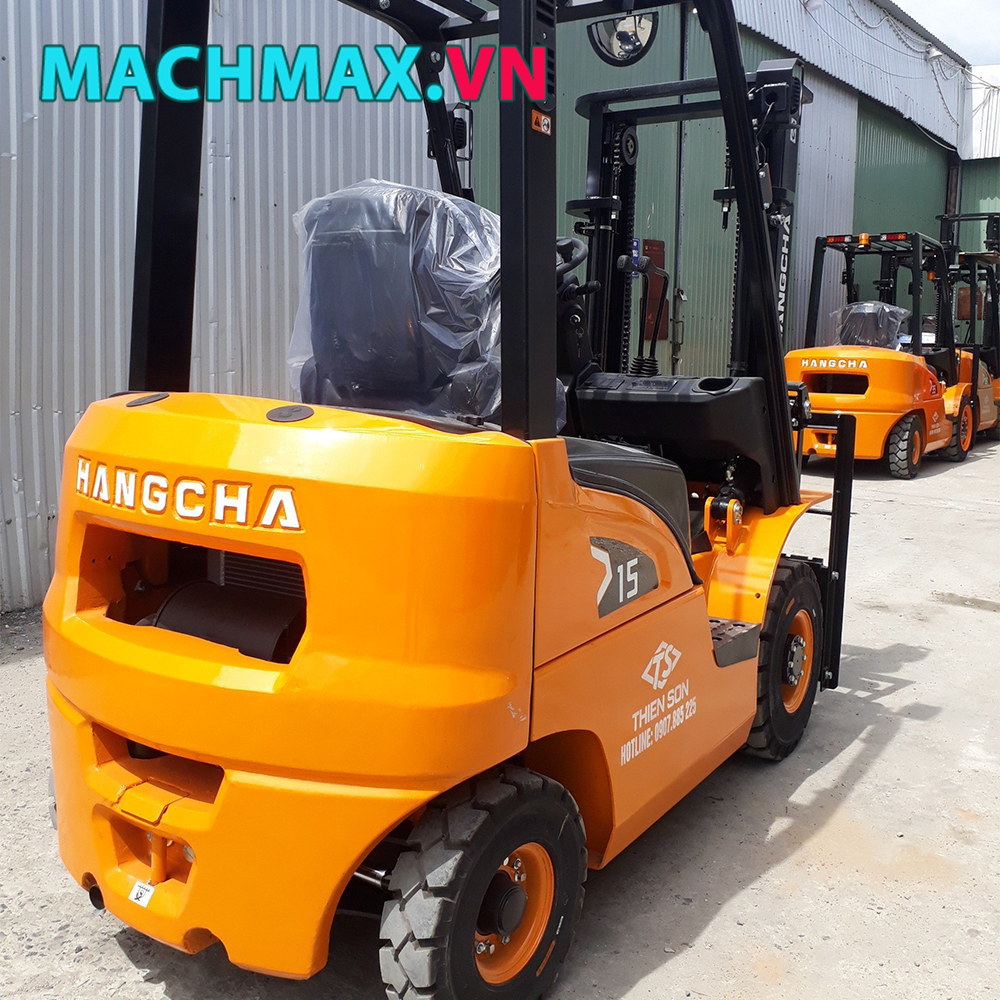 Xe nâng dầu 1.5 tấn