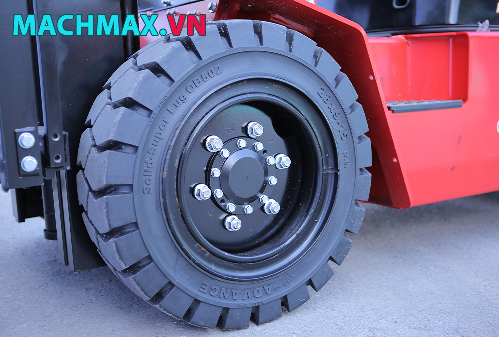 Lốp xe nâng mới